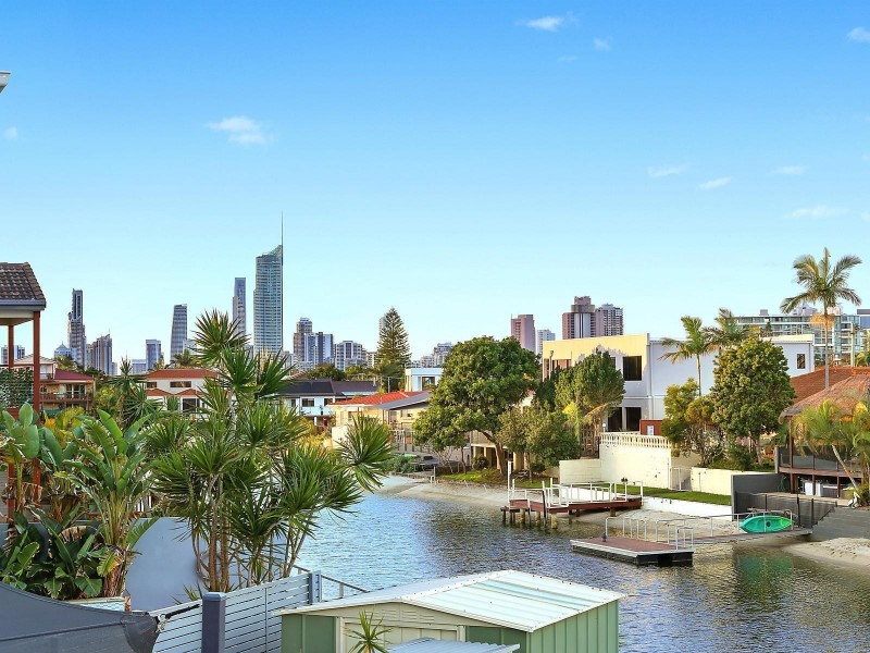 31 Merrimac Boulevard, Broadbeach Waters QLD 4218