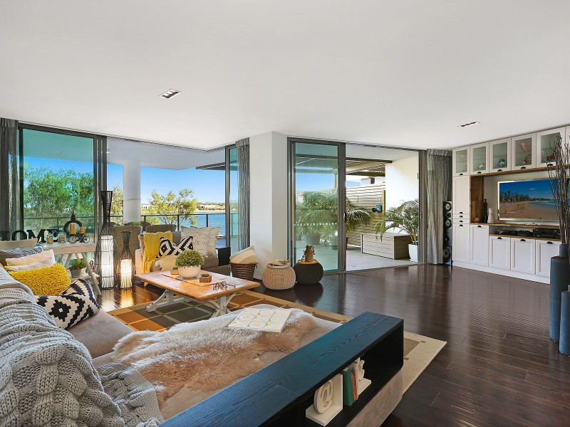 31102/2 Ephraim Island Parade, Paradise Point QLD 4216