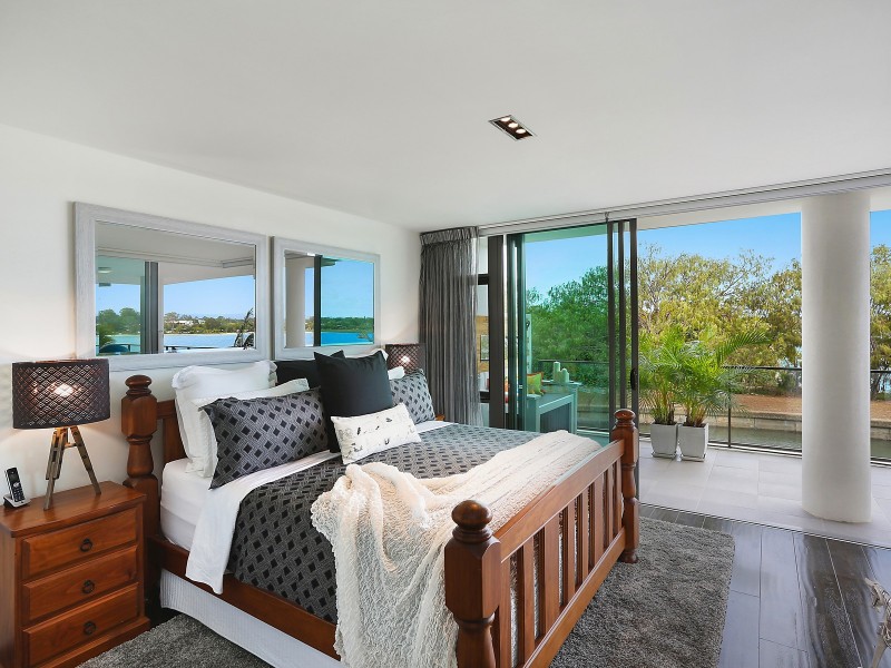 31102/2 Ephraim Island Parade, Paradise Point QLD 4216