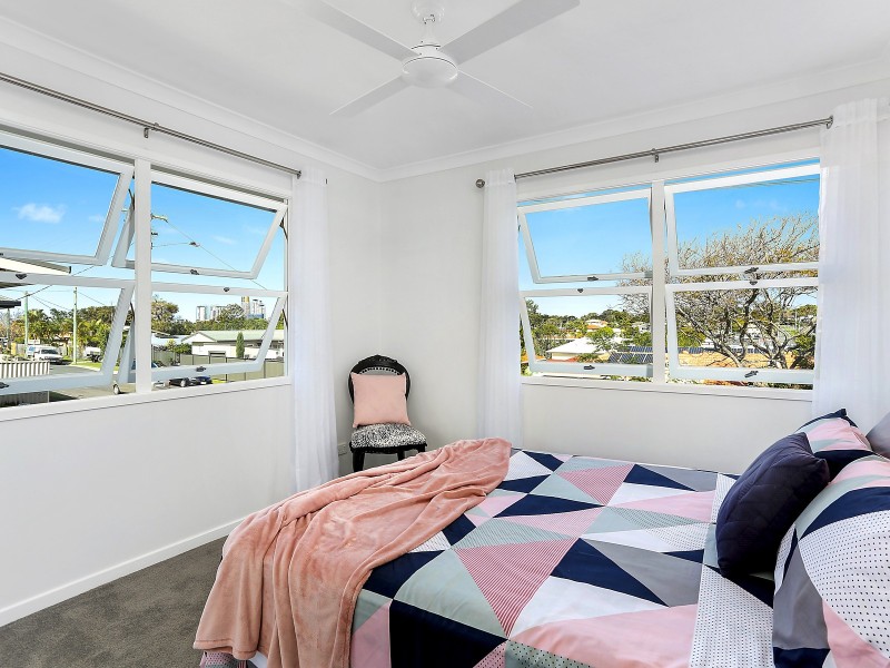 21 Turpin Road, Labrador QLD 4215