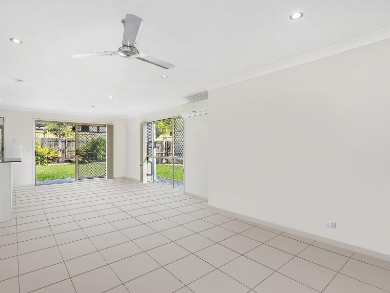 2/20 Barton Avenue, Southport QLD 4215