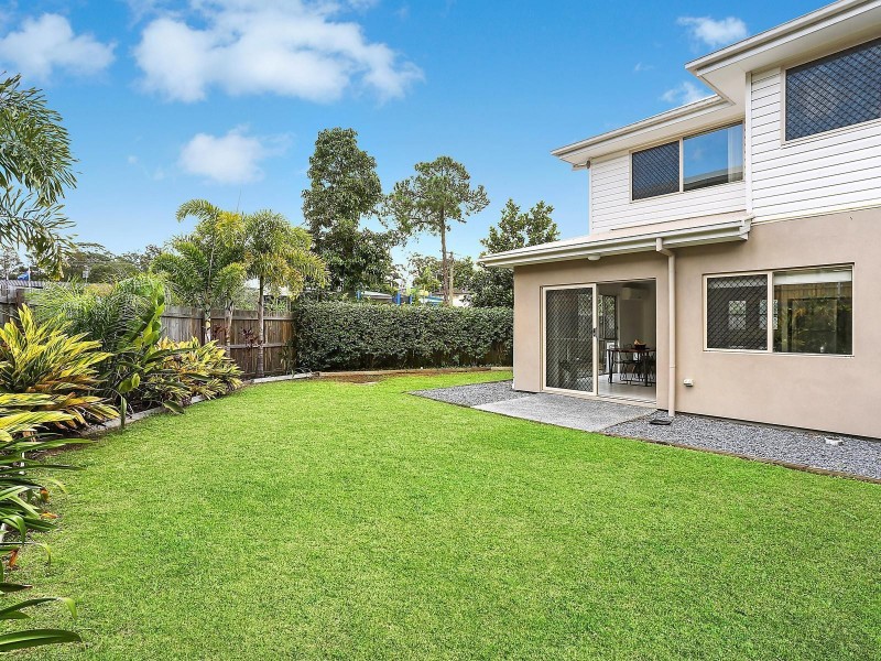 2/20 Barton Avenue, Southport QLD 4215