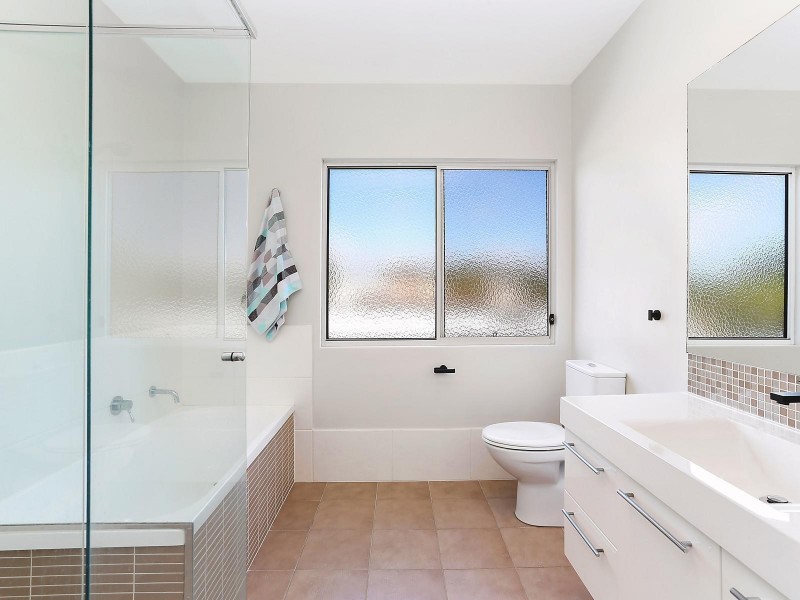 1/6 Tahiti Avenue, Palm Beach QLD 4221