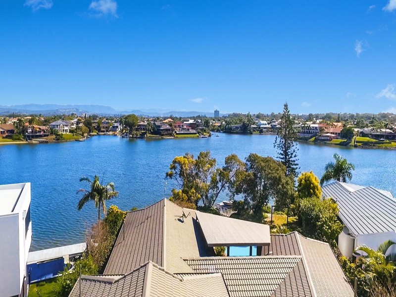 20 Argyle Crescent, Sorrento QLD 4217