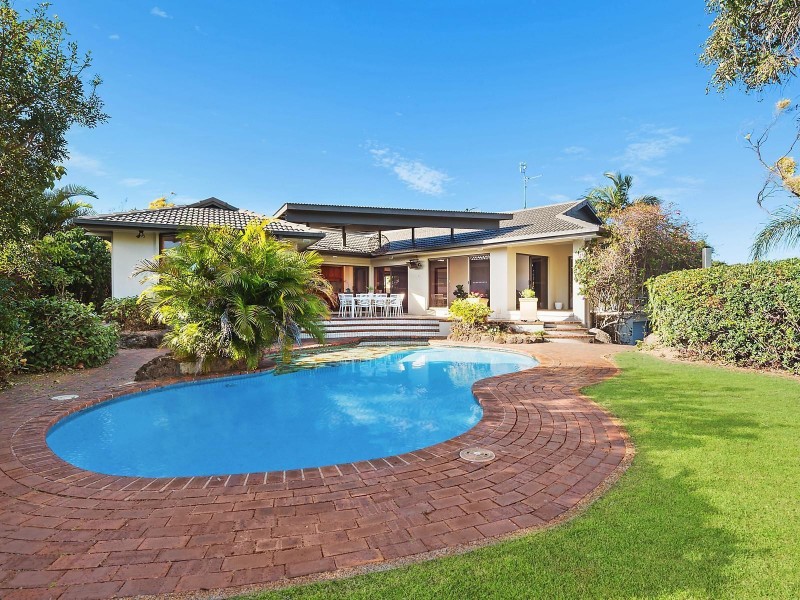 20 Argyle Crescent, Sorrento QLD 4217