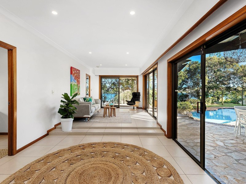 20 Argyle Crescent, Sorrento QLD 4217