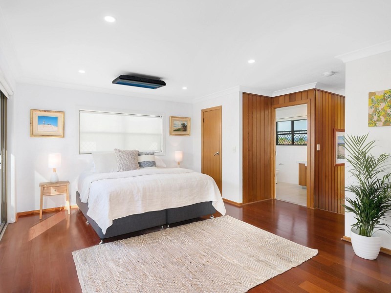 20 Argyle Crescent, Sorrento QLD 4217