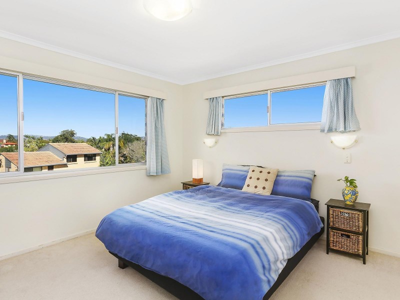 5 Carrabean Avenue, Ashmore QLD 4214