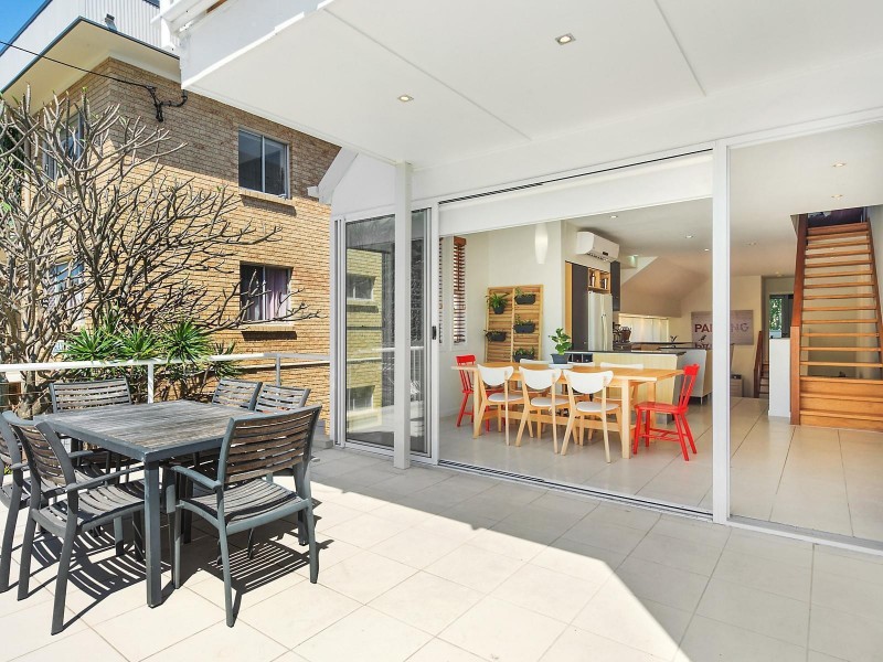 2/82 Albatross Avenue, Mermaid Beach QLD 4218