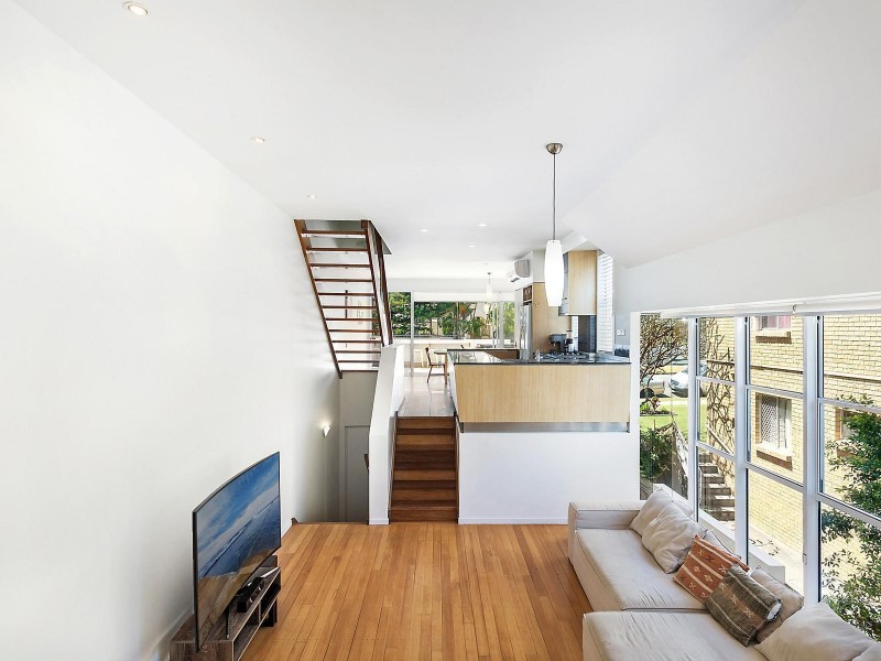 2/82 Albatross Avenue, Mermaid Beach QLD 4218