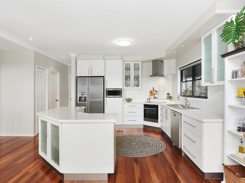 16 Bondi Avenue, Mermaid Beach QLD 4218