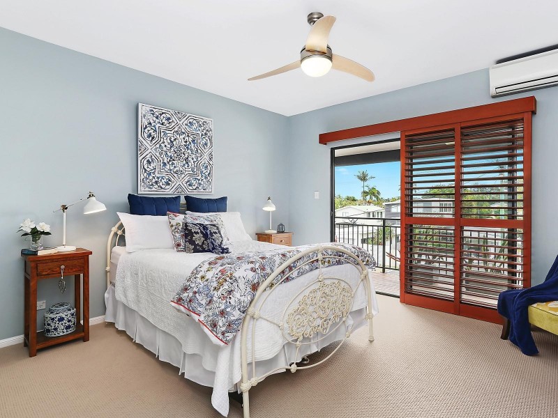 16 Bondi Avenue, Mermaid Beach QLD 4218