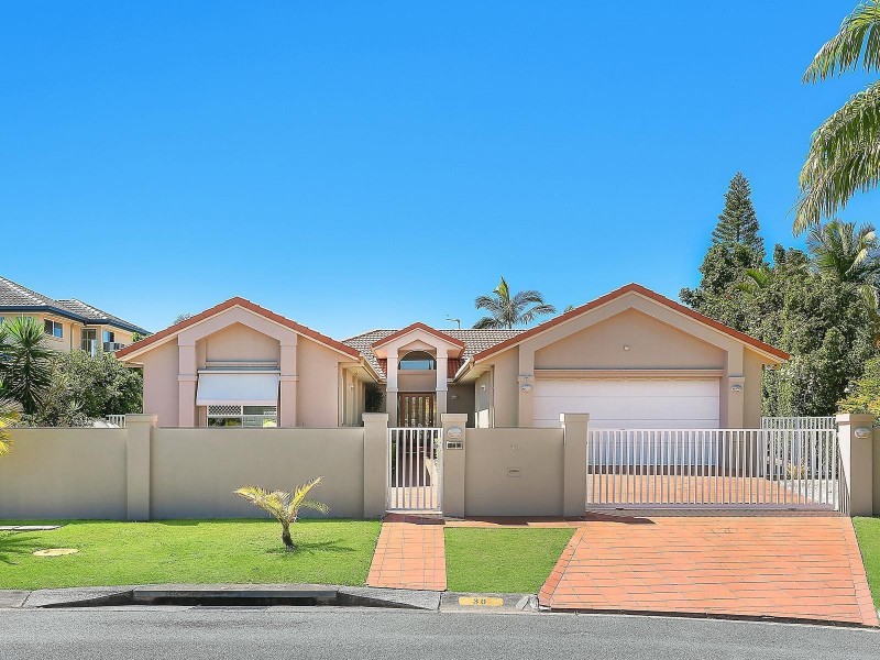 30 Christa Way, Benowa Waters QLD 4217