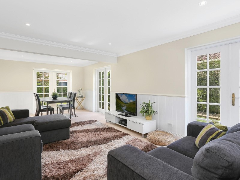 14 Campbell Street, Sorrento QLD 4217