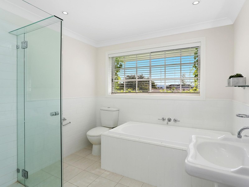 14 Campbell Street, Sorrento QLD 4217