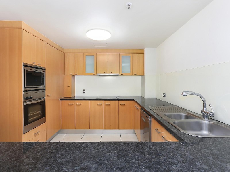 2163/2633 Gold Coast Highway, Broadbeach QLD 4218