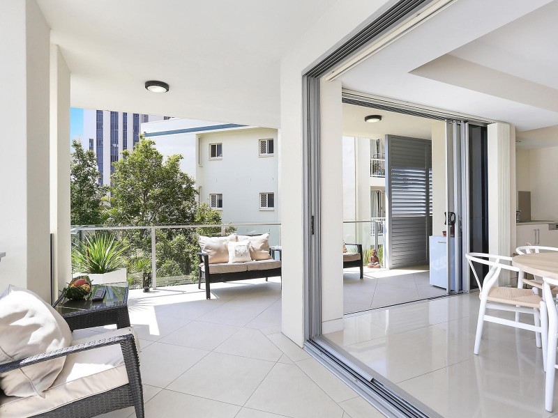 3/17 Anne Avenue, Broadbeach QLD 4218