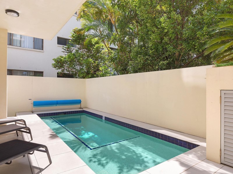 3/17 Anne Avenue, Broadbeach QLD 4218