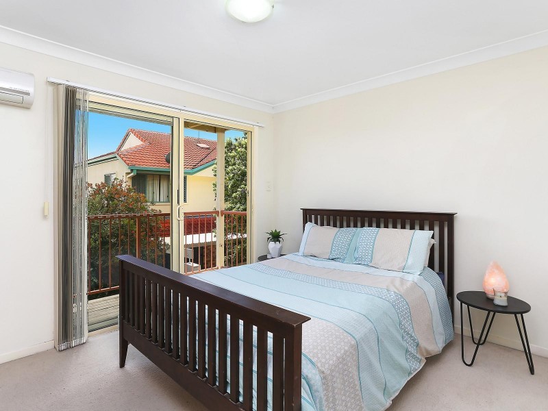 2/20 Douma Drive, Mudgeeraba QLD 4213