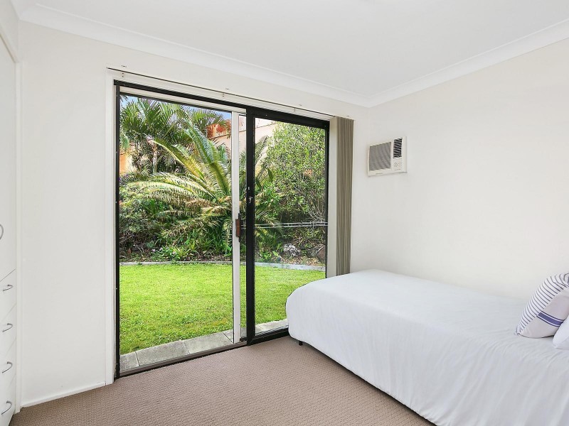 196 Cotlew Street, Ashmore QLD 4214