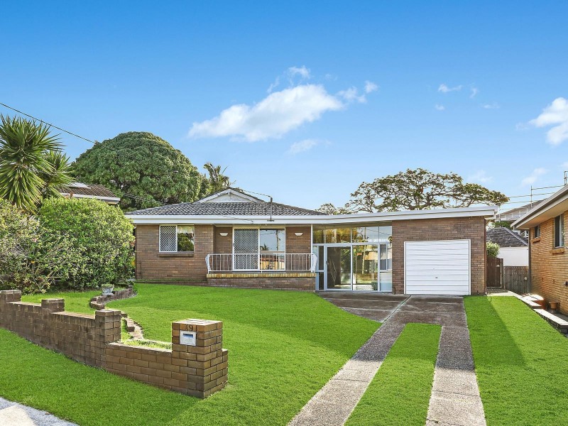 19 The Glade, Labrador QLD 4215