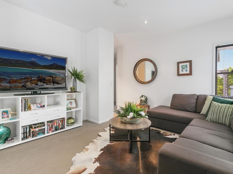 2/22 Billington Street, Labrador QLD 4215