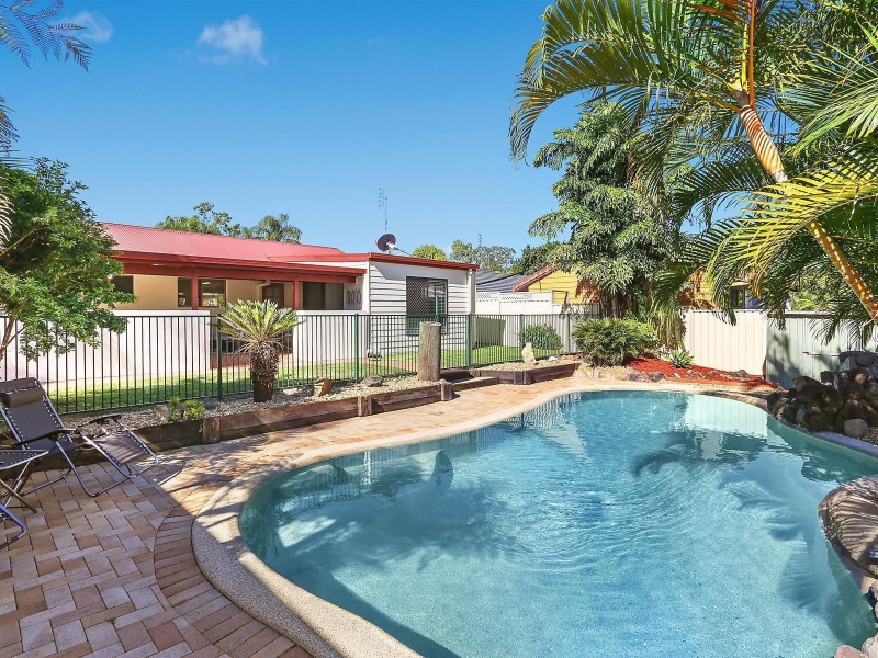 21 Plateau Crescent, Carrara QLD 4211