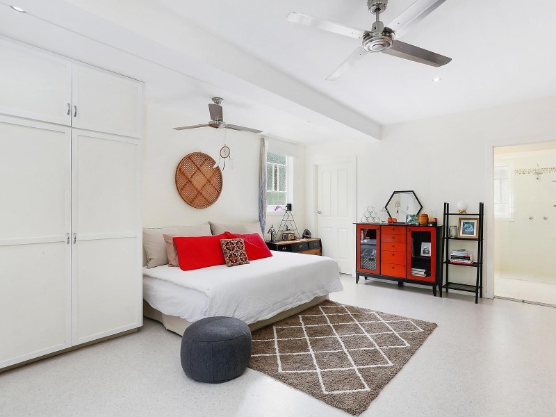 1/2 Musgrave Avenue, Southport QLD 4215