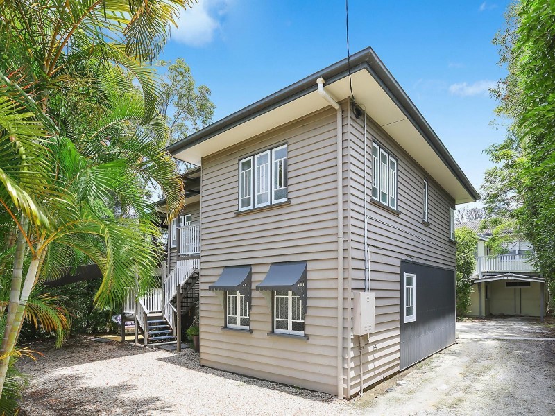 1/2 Musgrave Avenue, Southport QLD 4215