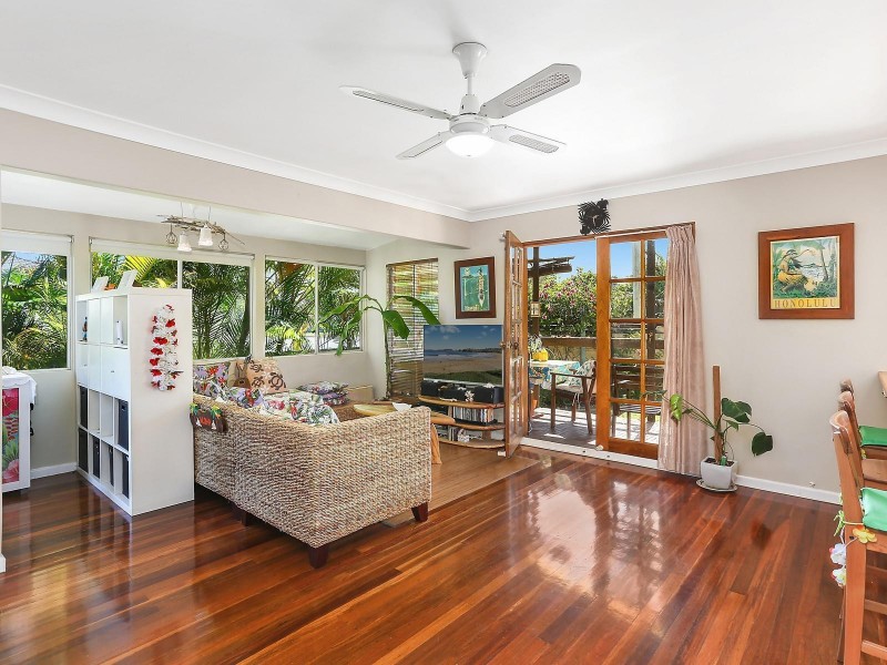 19 Goss Avenue, Labrador QLD 4215