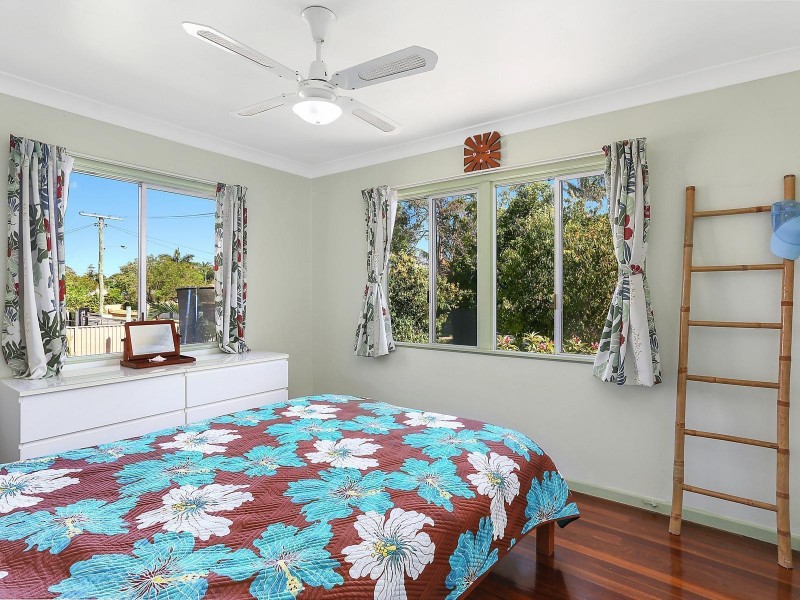 19 Goss Avenue, Labrador QLD 4215