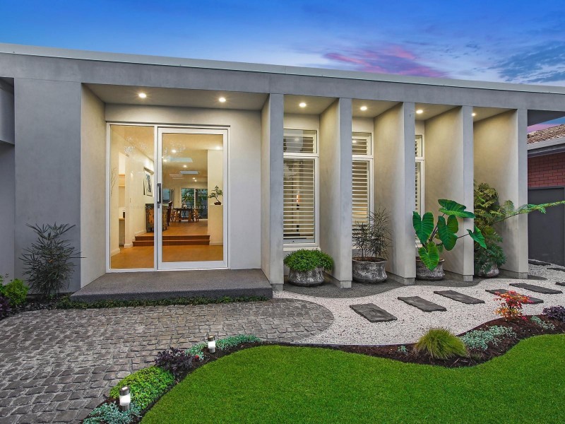 49 Saint Andrews Avenue, Isle Of Capri QLD 4217