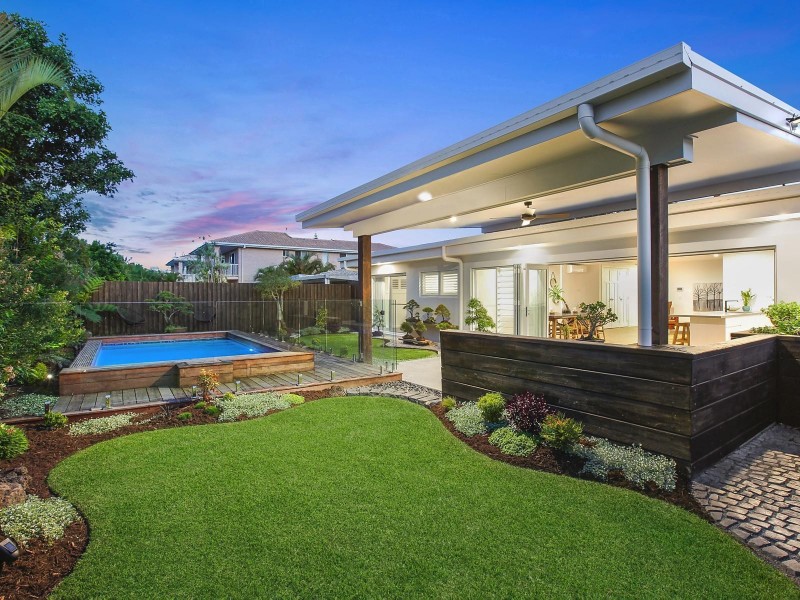 49 Saint Andrews Avenue, Isle Of Capri QLD 4217