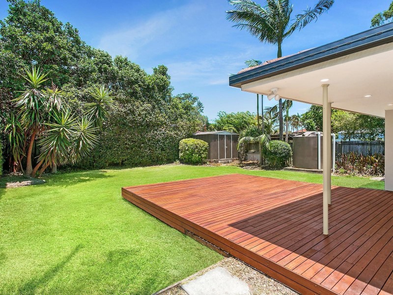 46 Clam Street, Runaway Bay QLD 4216