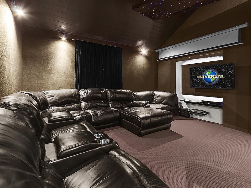 9 Solar Court, Benowa QLD 4217