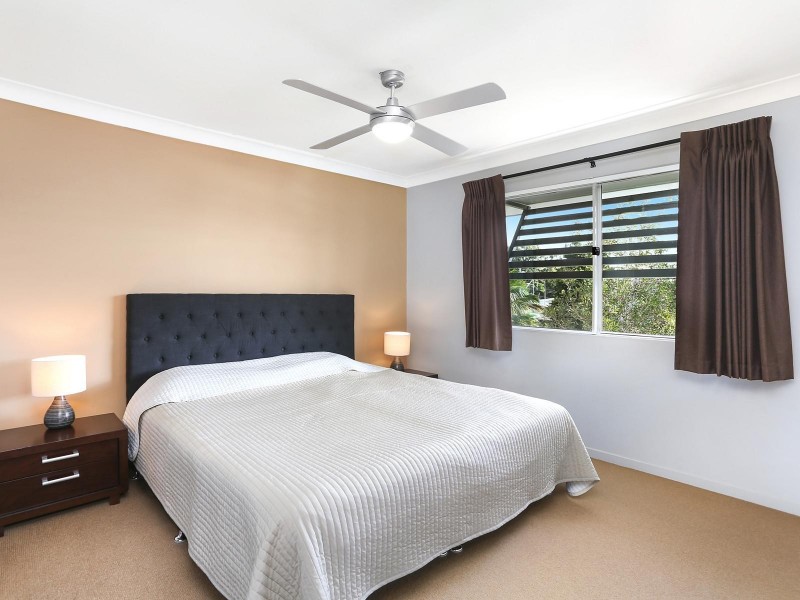 1111/33 Clark Street, Biggera Waters QLD 4216
