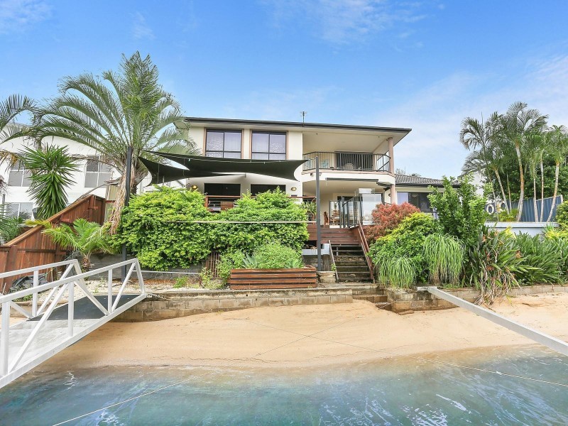 19 Sarasota Key, Broadbeach Waters QLD 4218