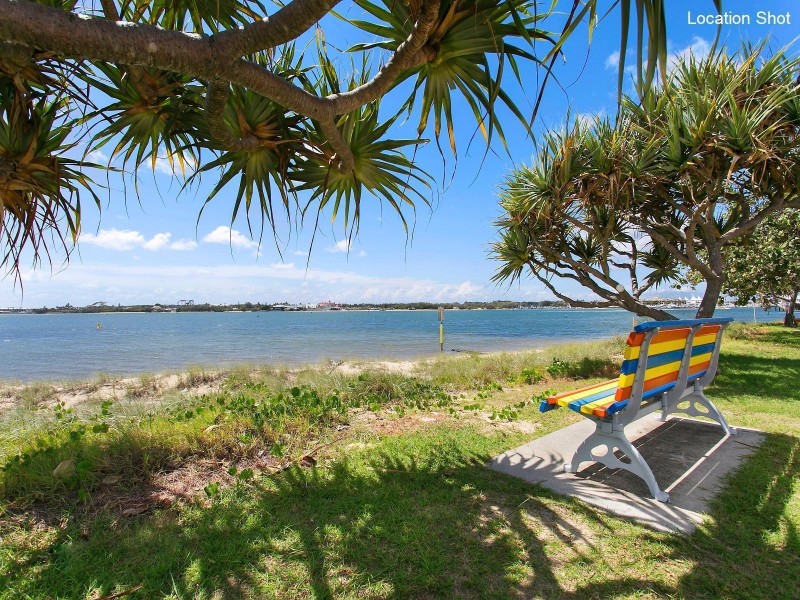 36 Bellevue Parade, Labrador QLD 4215