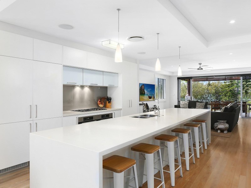 52 Shearwater Esplanade, Runaway Bay QLD 4216