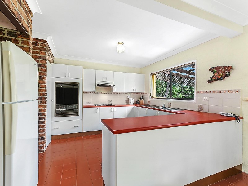 1 Uplands Drive, Parkwood QLD 4214