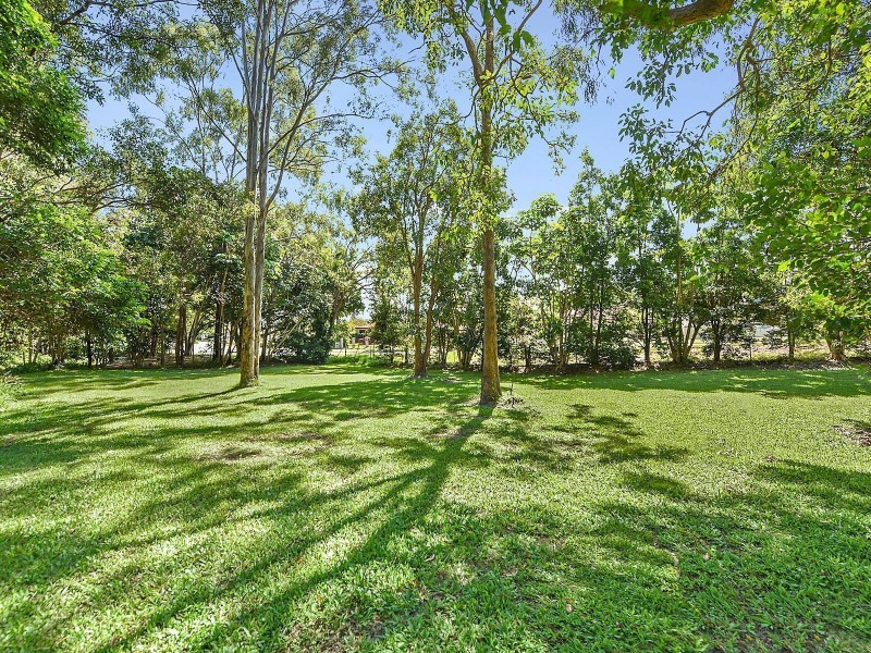 1 Uplands Drive, Parkwood QLD 4214