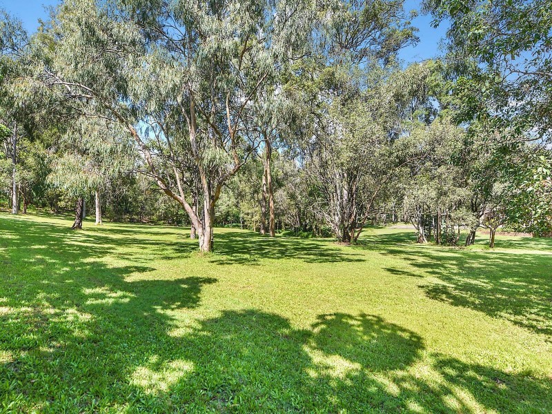 1 Uplands Drive, Parkwood QLD 4214