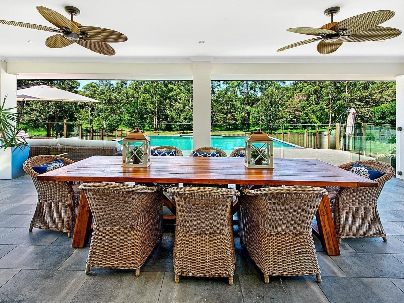 18 Del Court, Wongawallan QLD 4210