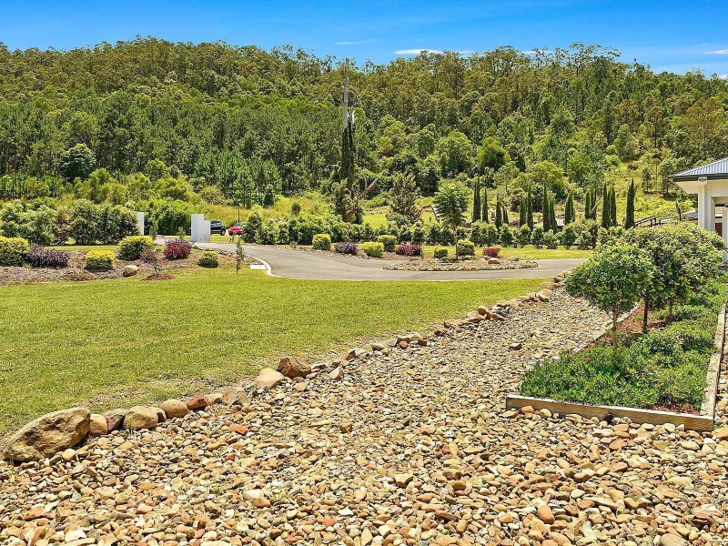 18 Del Court, Wongawallan QLD 4210