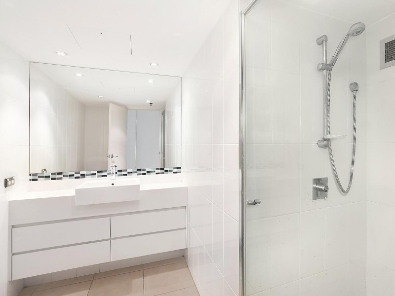 1b/3540 Main Beach Parade, Main Beach QLD 4217