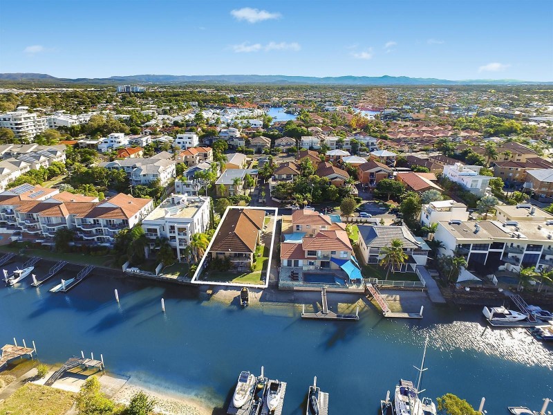 3/17 Madang Crescent, Runaway Bay QLD 4216