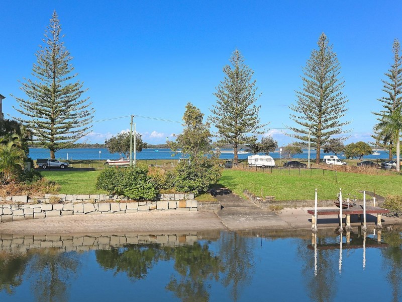 3/17 Madang Crescent, Runaway Bay QLD 4216