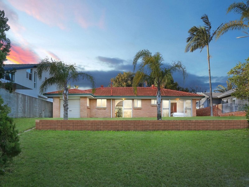 7 Sundowner Court, Mermaid Waters QLD 4218