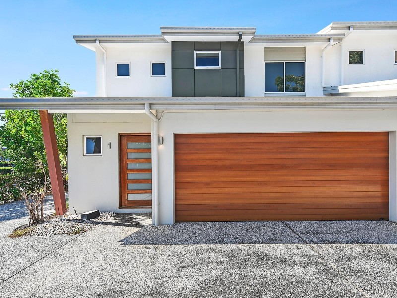 1/84 Falconer Street, Southport QLD 4215