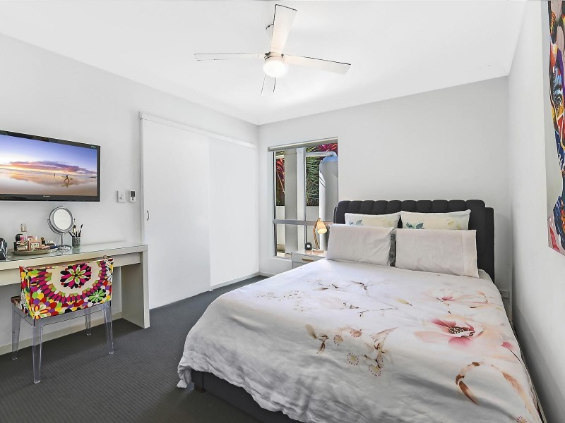 1/84 Falconer Street, Southport QLD 4215
